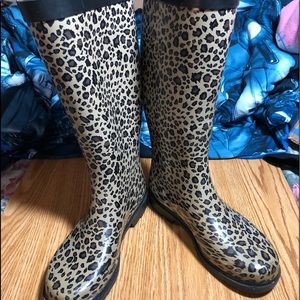 RAIN BOOTS  EUC WORN TWICE CHEETAH